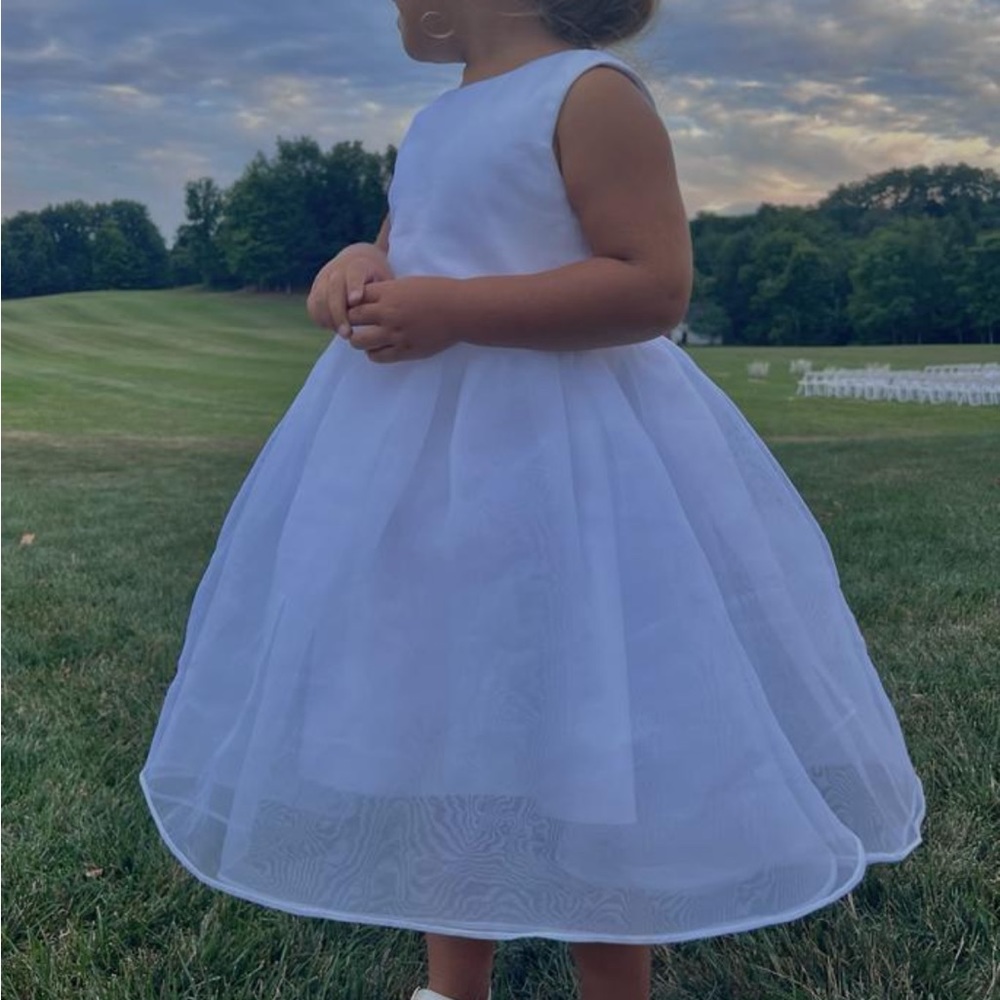 Flower girl dress Ball Gown Knee-length Satin/Tulle Sleeveless Scoop Neck